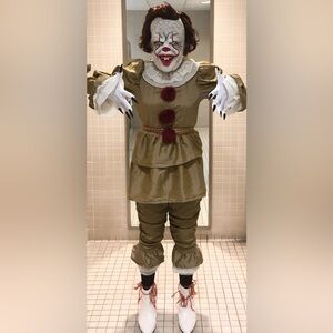 Pennywise Gold Clown Costume with mask and boots (women size 0-2)